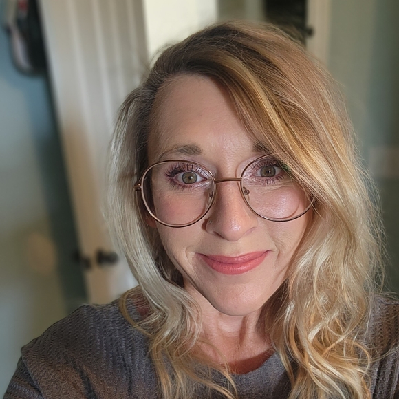 Meet your Posher, Posh - Picture 4 of 8